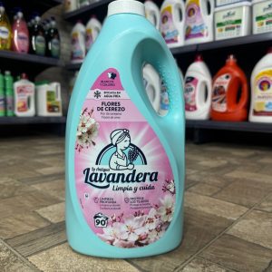 Гель для прання Lavandera Flores de cereso 4.5л/90прань. Лавандера вишневий цвіт